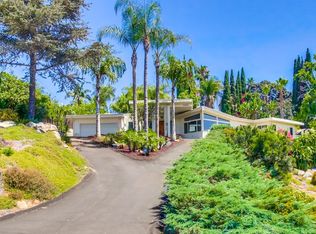 10928 Valley Lights Dr, El Cajon, CA 92020