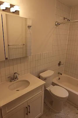 Rented by PMG Real Estate  | media 29