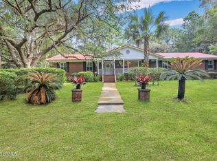 7 Blue Heron Cir, Beaufort, SC 29907