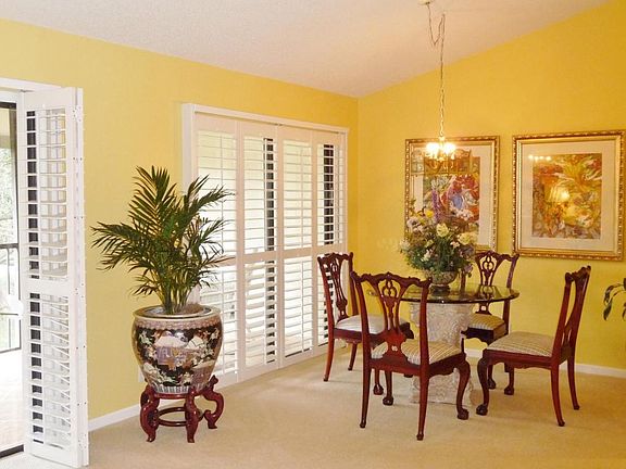 2 G LEXINGTON GREEN 017