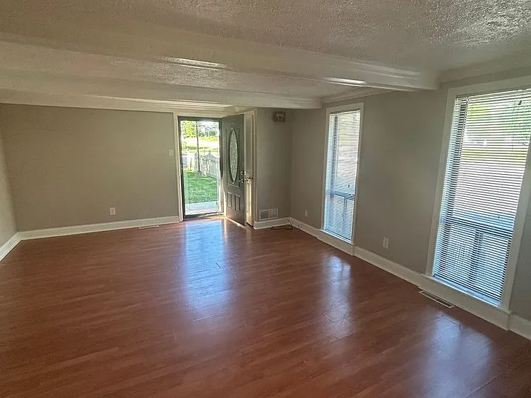 1670 Brodhead Rd #9 — Photo 11
