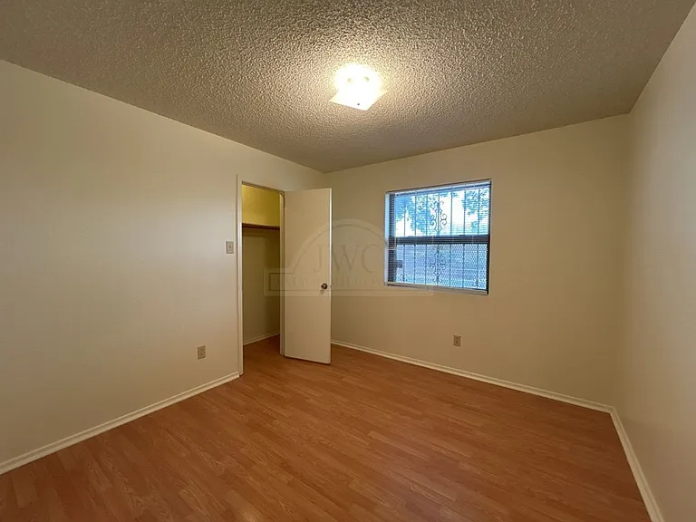 3422 Chisholm Trl — Photo 13