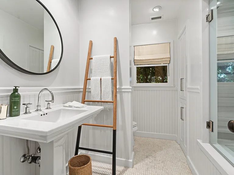 2107 El Roble Ln — Photo 24