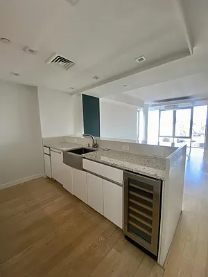 Rented by BARNES New York | media 17