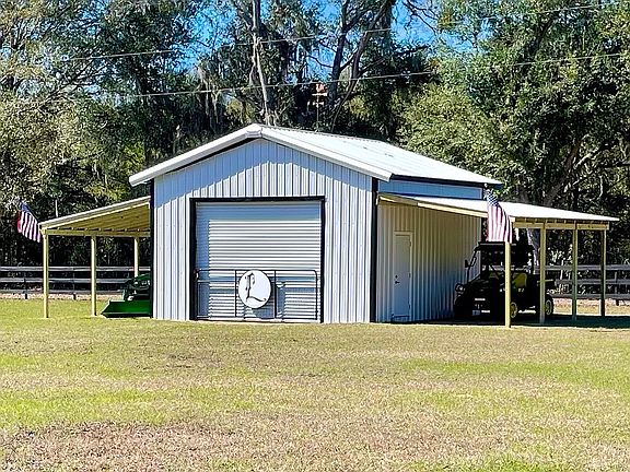 Metal enclosed 20x20 with to