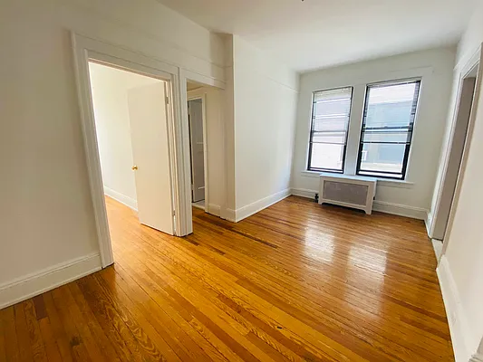 Rented by RealTegrity NY LLC | media 7