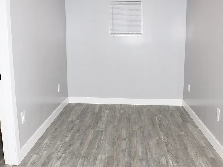 10252 Vena Ave — Photo 5