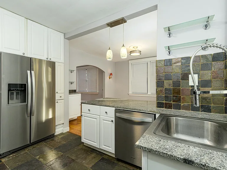 7742 Delmar Blvd #1 — Photo 11