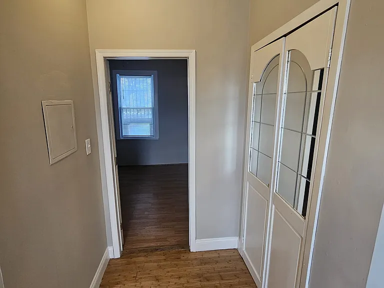 809 Eastern Ave — Photo 8