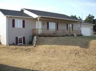 1205 18th St, Wamego, KS 66547