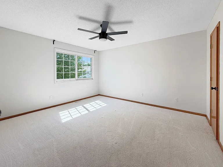1389 Highpoint Curv — Photo 8