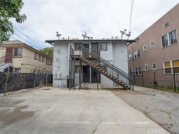 5th image of 914 W 41st St