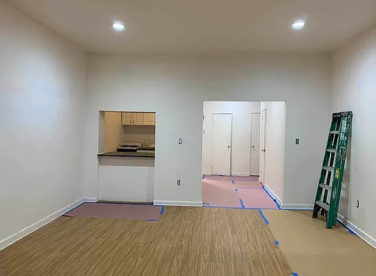 Rented by Salon Realty Corp | media 3