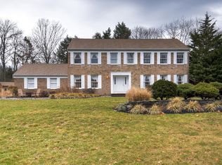 6 Briarwood Dr, Princeton Junction, NJ 08550