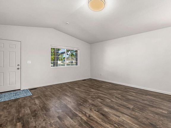 3rd image of 3524 Powderkeg Dr