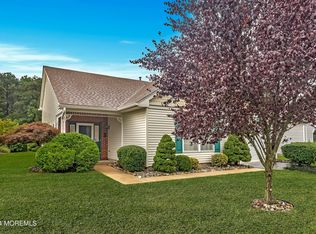 33 Molly Ln, Brick, NJ
