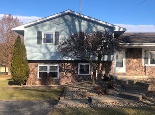 1762 E 1369th Rd, Streator, IL 61364