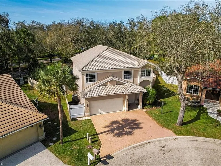 12341 Eagle Pointe Cir — Photo 3