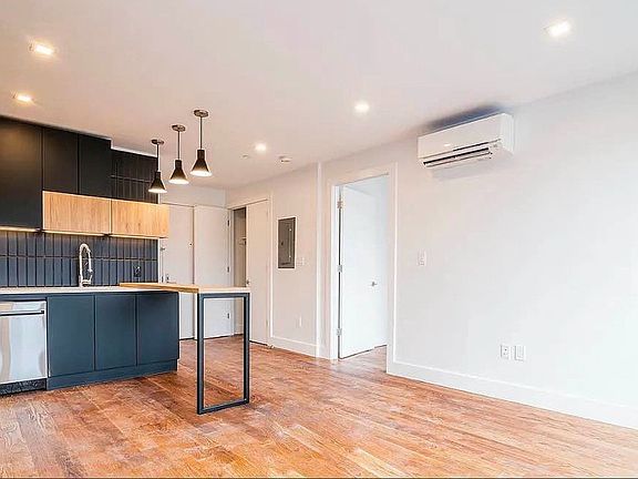 3rd image of 1801 Ocean Ave #6AA