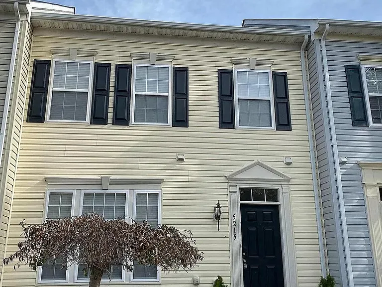 5215 Drakes Ct — Photo 1
