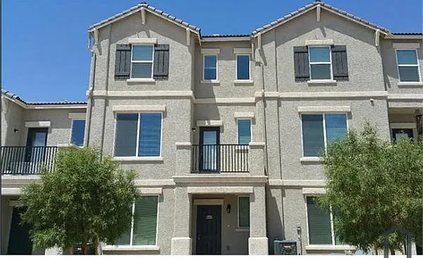 3 bed, 1742 sqft, $1,890 — Photo 1