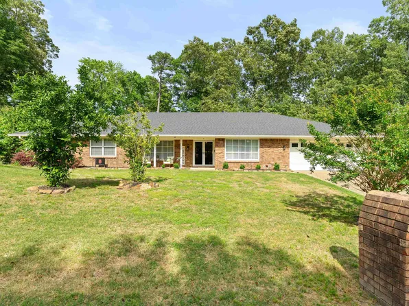 9 Leeward Ct, Maumelle, AR 72113