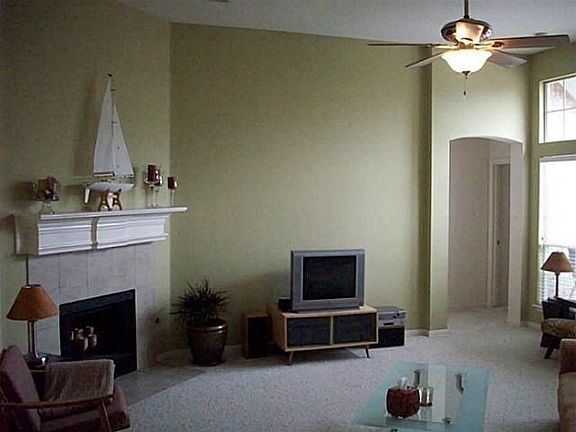 3rd image of 1410 Tartan Dr