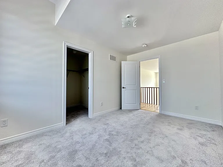 4 Blue Heron Dr — Photo 20