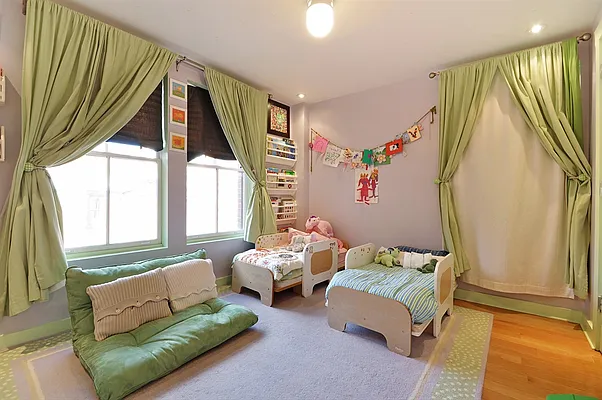 Rented by Corcoran | media 23