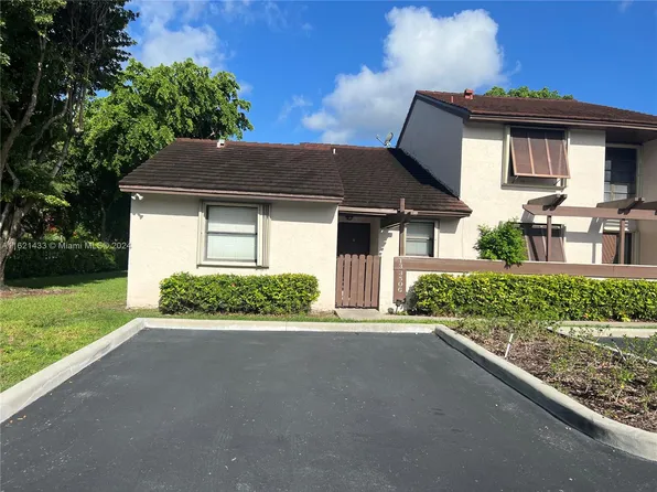 13350 SW 91st Ter APT G, Miami, FL 33186