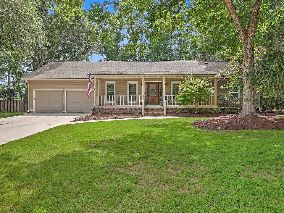 1st image of 818 Law Ln