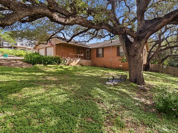 103 Mission Dr, New Braunfels, TX 78130