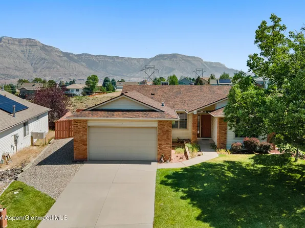 21 Cottonwood Ct, Parachute, CO 81635