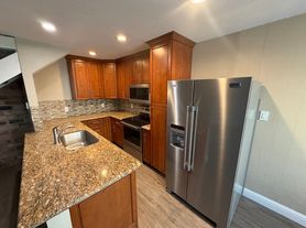 5619 42nd St, Sacramento, CA