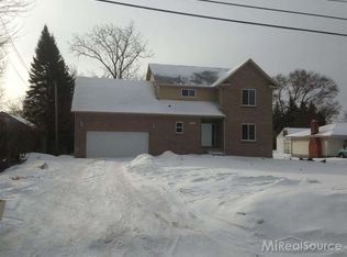 6054 Catalpa Ave, Sterling Heights, MI