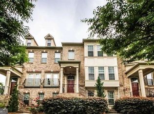 1004 E Paces Ln NE, Atlanta, GA 30326