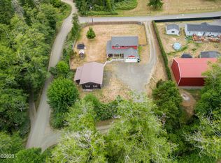 647 N Deer Dr, Otis, OR