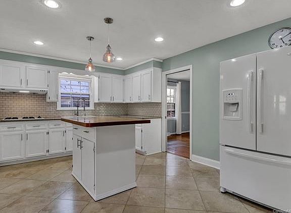 3rd image of 4516 Dawnwood Dr