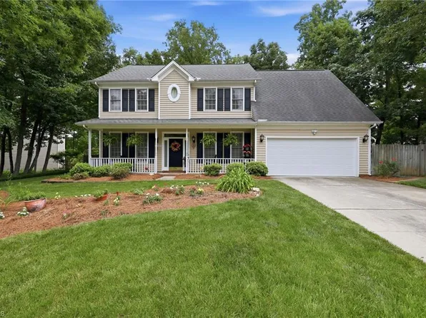 4200 Brentonshire Ln, High Point, NC 27265