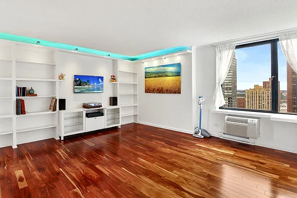 Sold by Mont Sky Real Estate | media 2