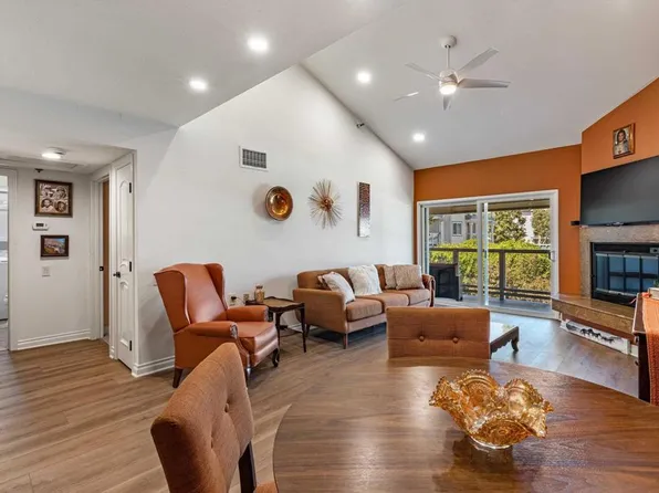 1664 Circa Del Lago Unit E202, San Marcos, CA 92078