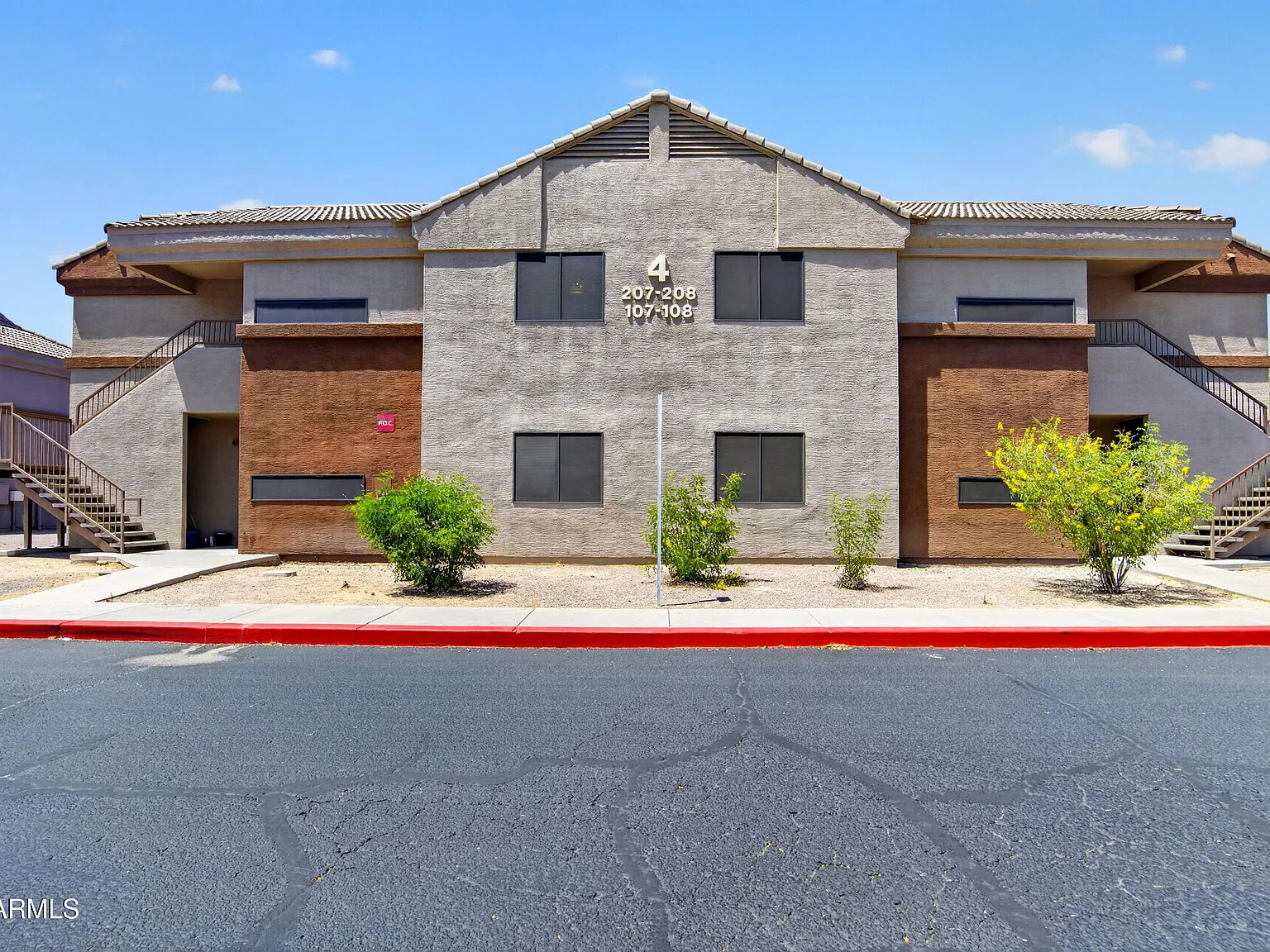 3 bed, 2.0 bath, 1174 sqft, $1,595 — Photo 1