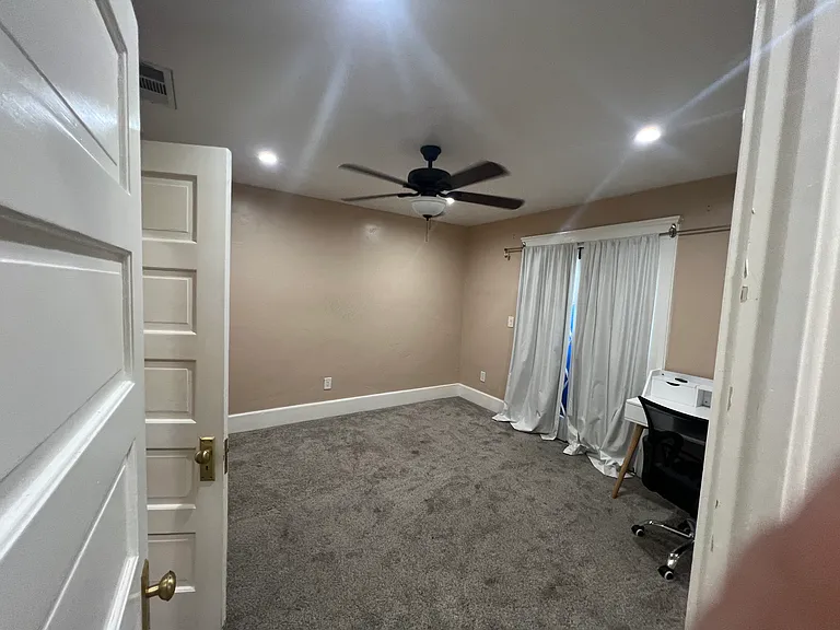 392 E Arrow Hwy — Photo 11