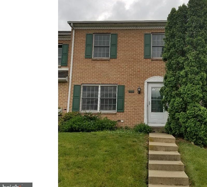 2nd image of 1240 Pine Ridge Dr