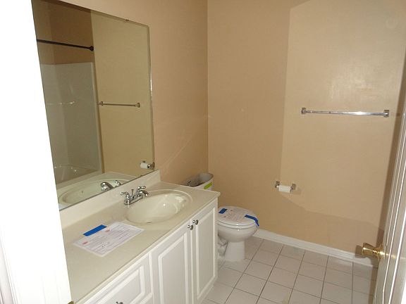 5th image of 3930 Bardstown Ct APT 202