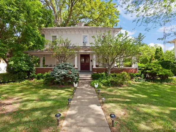 418 W Adrian St, Blissfield, MI 49228