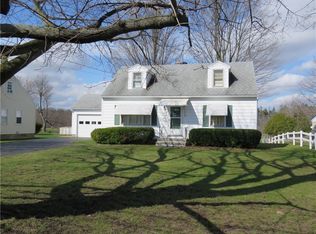 46 Ridgefield Dr, Churchville, NY 14428