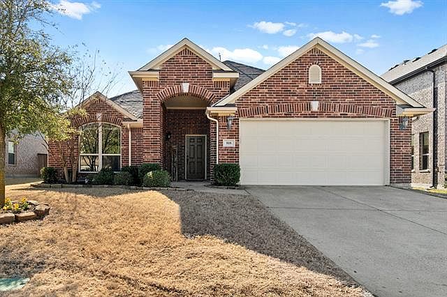 1st image of 818 Fannin Dr