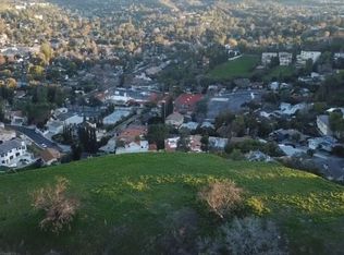 5143 Llano Dr, Woodland Hills, CA 91364