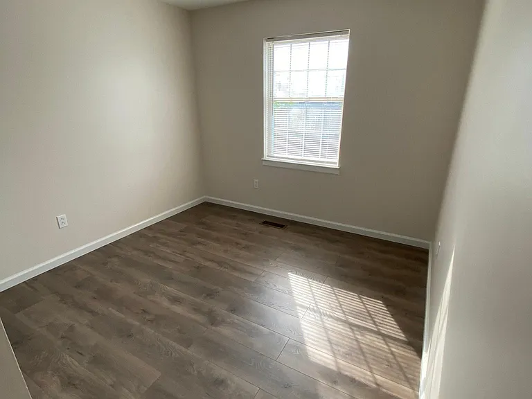 36 Renaissance Ln — Photo 24